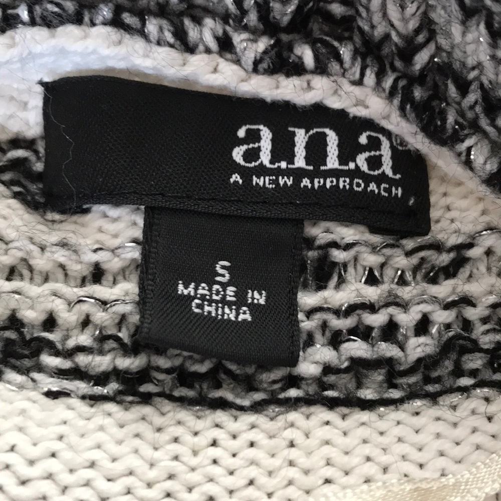 a.n.a. Sweater - Picture 2 of 3